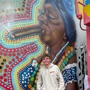 Meet your Posher, Cole